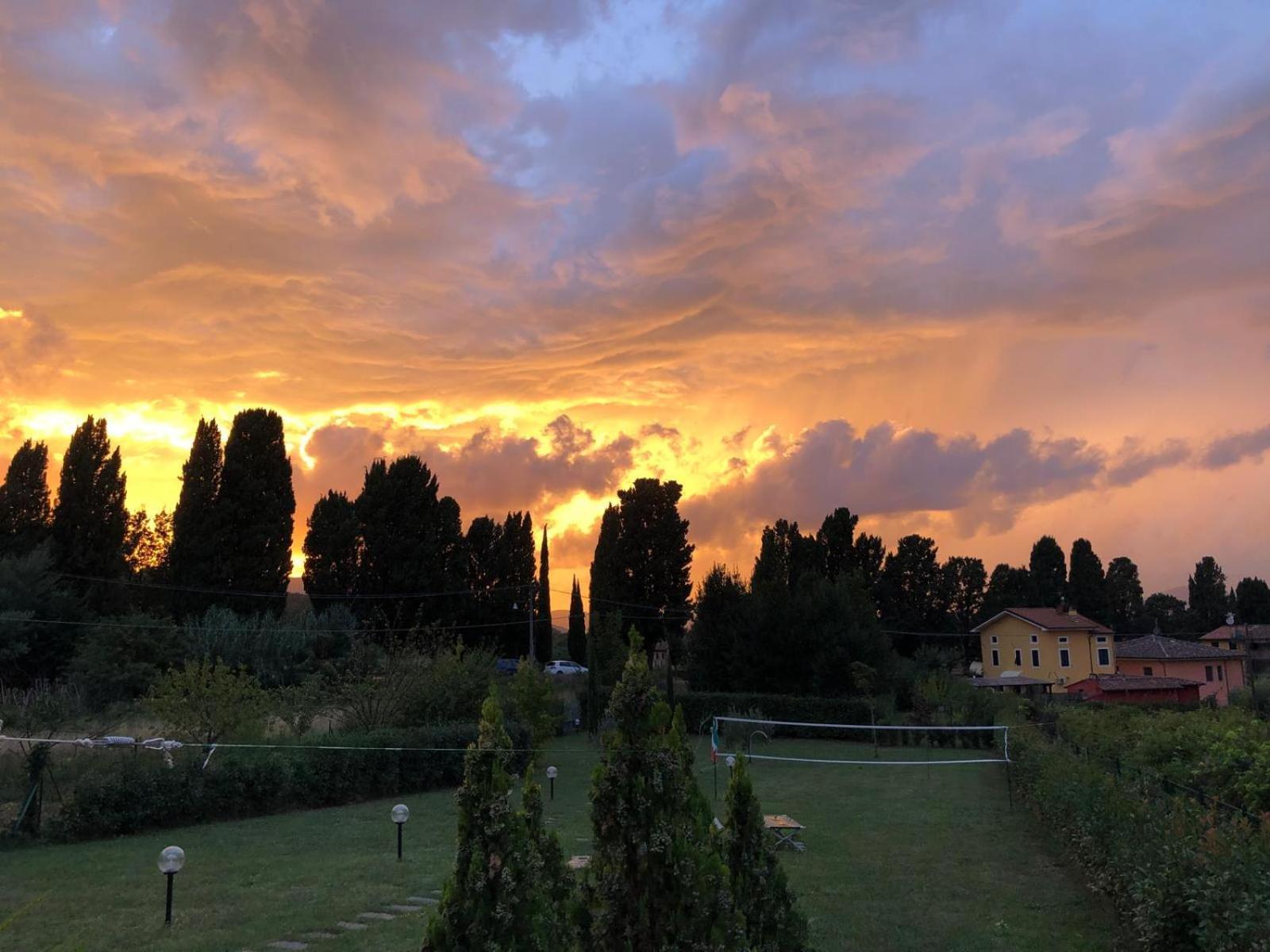 Intero Alloggio Campagna Lucca 卡潘诺里 外观 照片